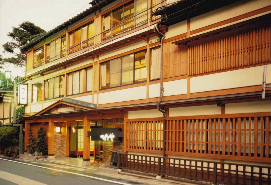 Budova, kde se ryokan nachází