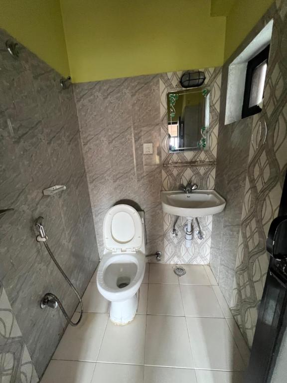 Baðherbergi á Hotel Donosti Pokhara