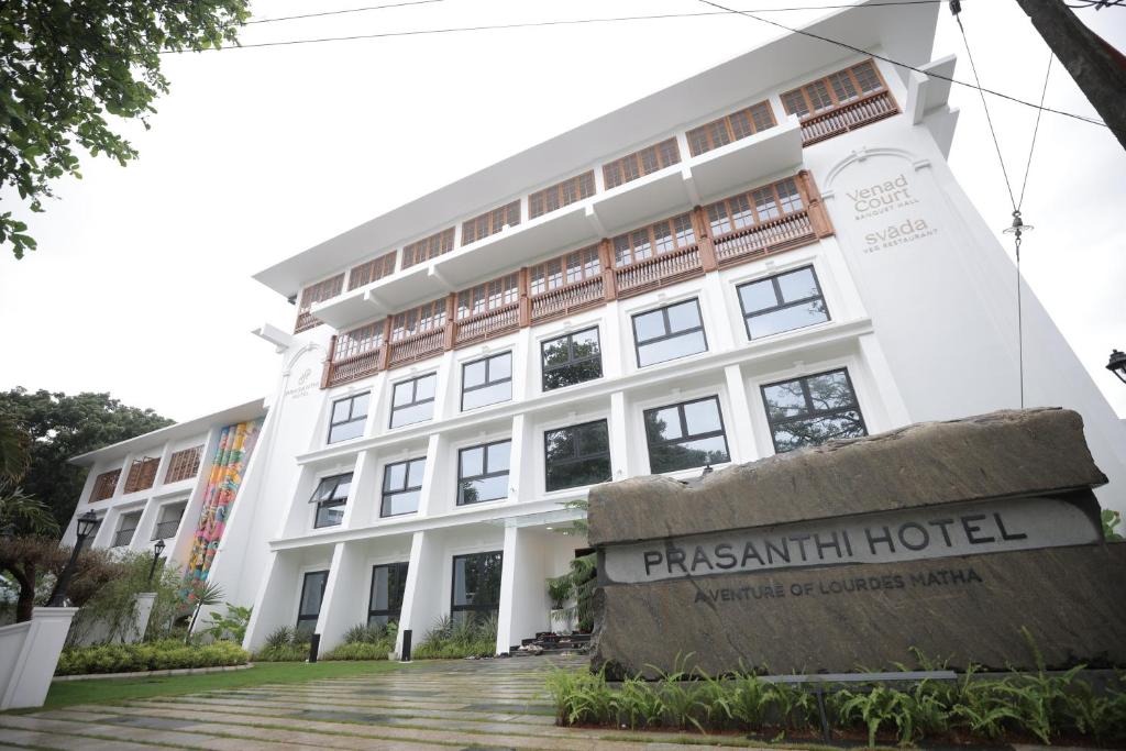 Prasanthi Hotel - Housity