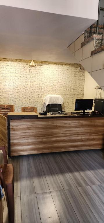 HOTEL JB STAR - Housity