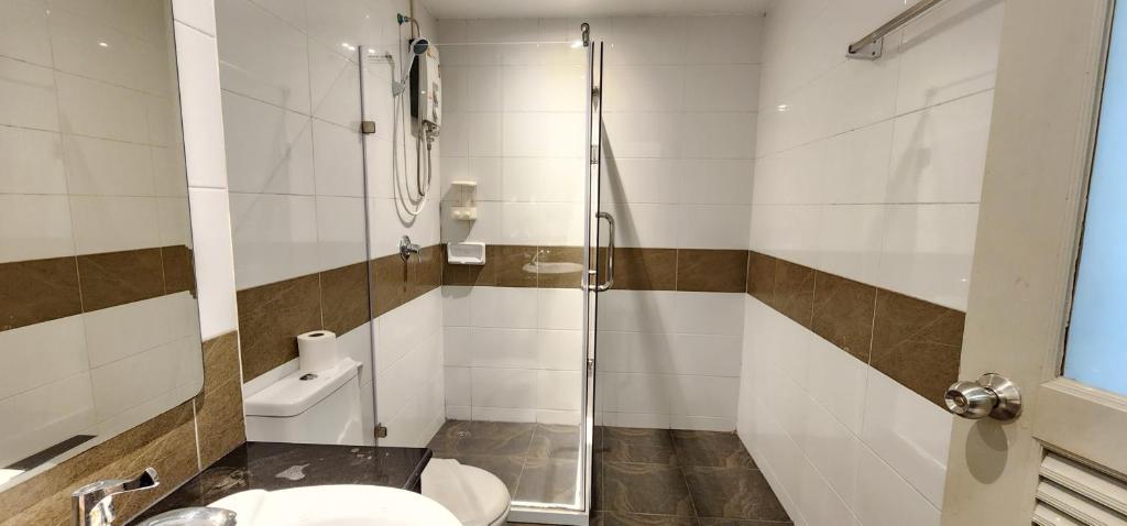 Issara Patong Beach - Resim 39