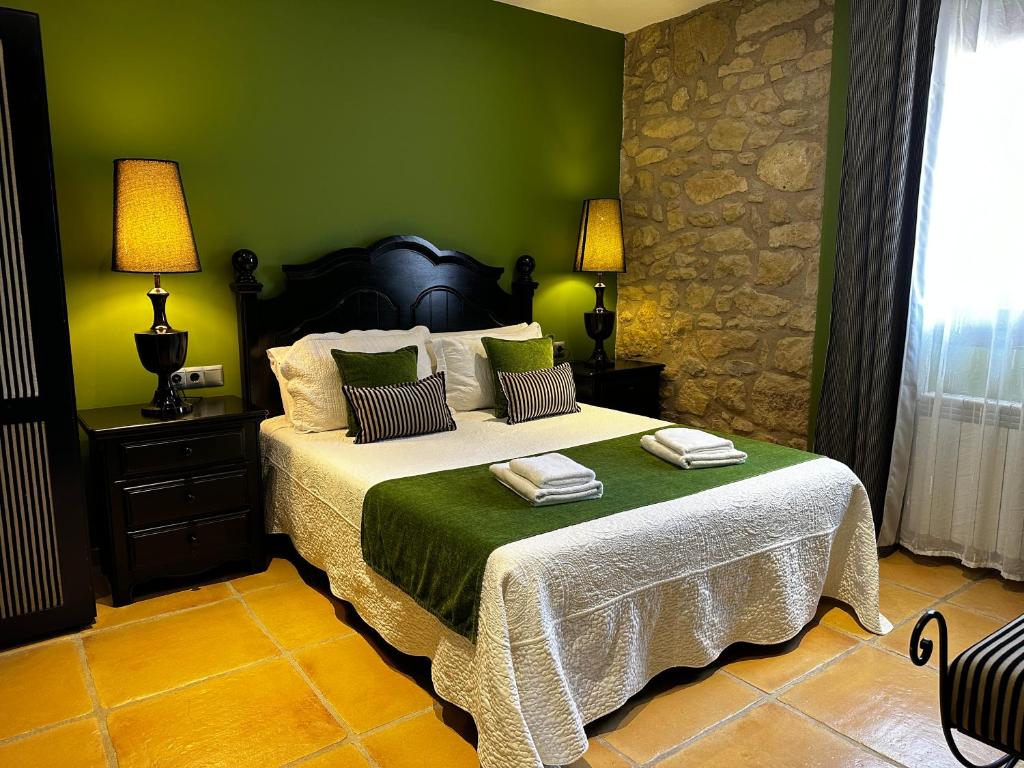 Casa Tapioles - Two-Bedroom Apartment