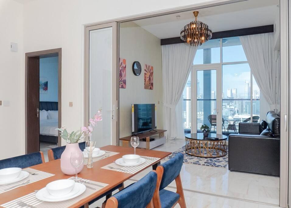 Posezení v ubytování StoneTree - Modern 1BR in Business Bay