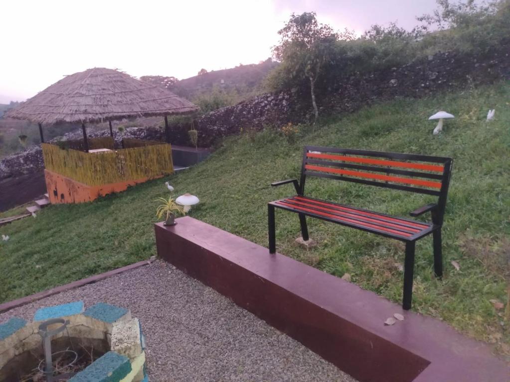Nespecifikovaný výhled na hory nebo výhled na hory při pohledu z vily