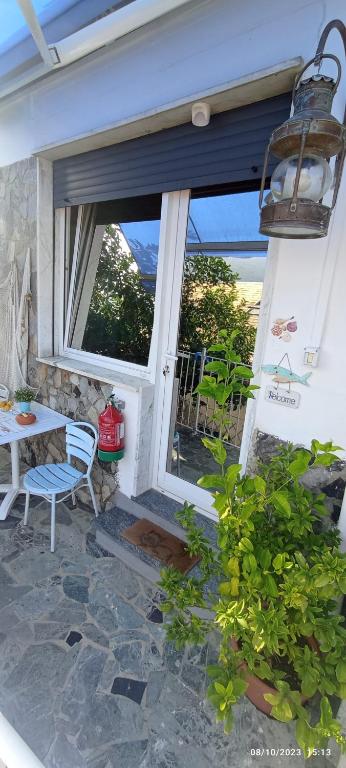 A balcony or terrace at Affittacamere la Tortuga