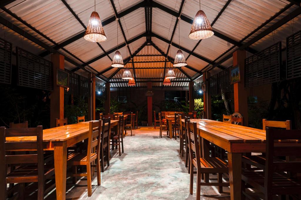 Restaurace v ubytování Safari Lodge Yala