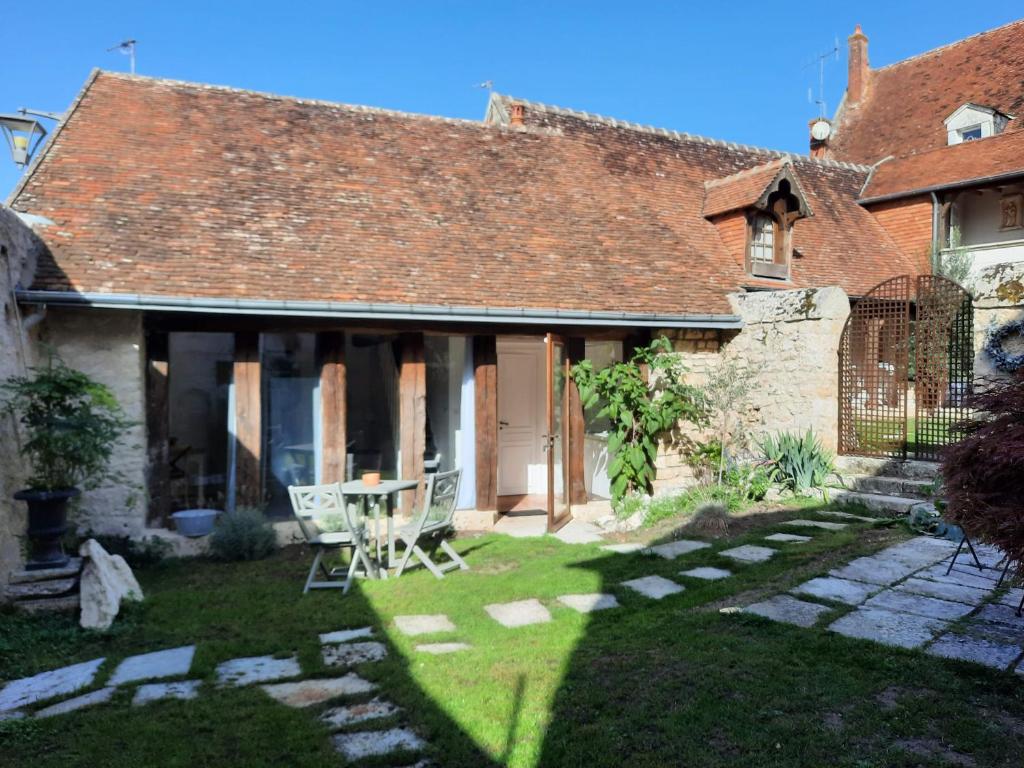 Zahrada ubytování Gîte de charme - La Cure Pontlevoy