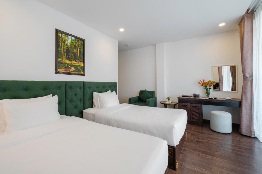 TTR Moonstone Apart Hotel - Deluxe Twin Room