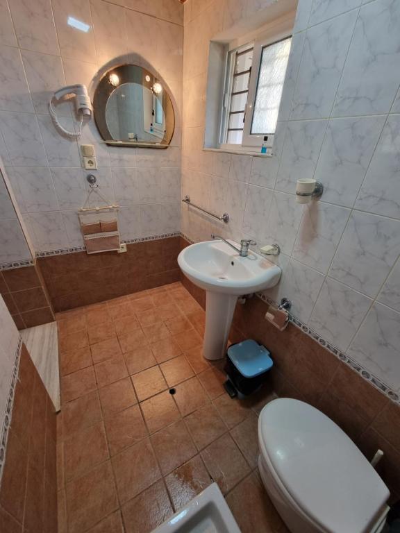Lida's House - Image 6
