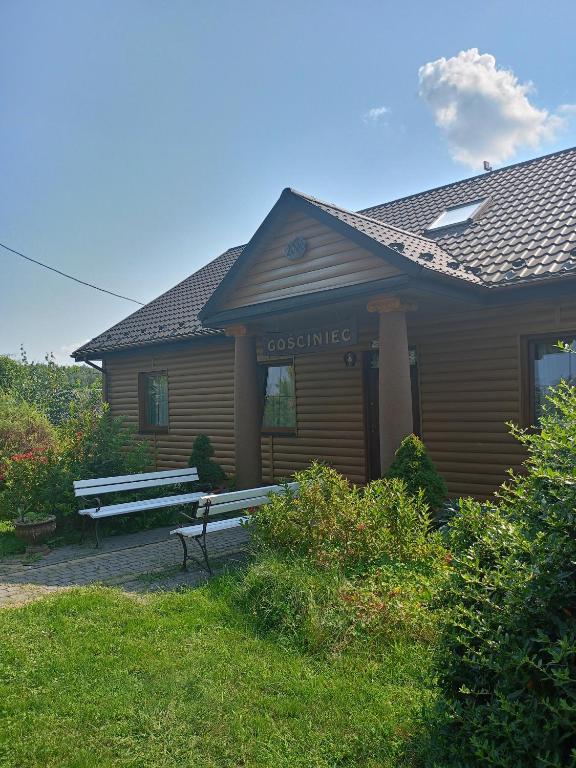 Vonkajšia záhrada v ubytovaní Gościniec