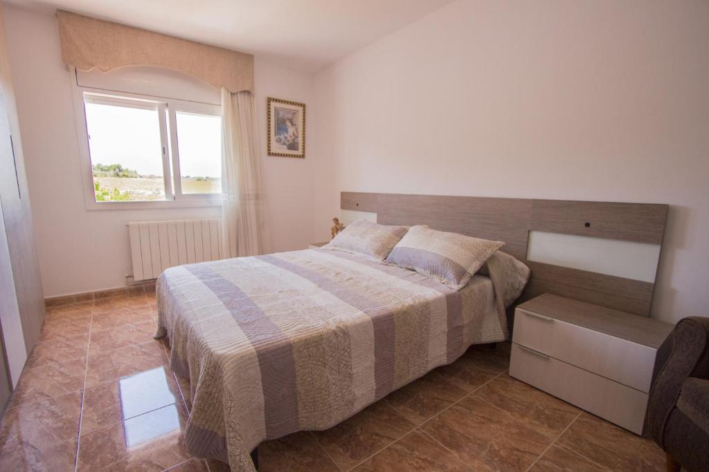 Postel nebo postele na pokoji v ubytování Catalunya Casas Tranquil nature "feel" , yet only 4 min to beach!