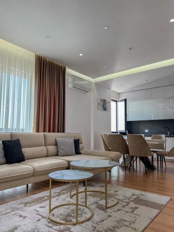Lux Apartment at Arlis(dibra street) - Image 3