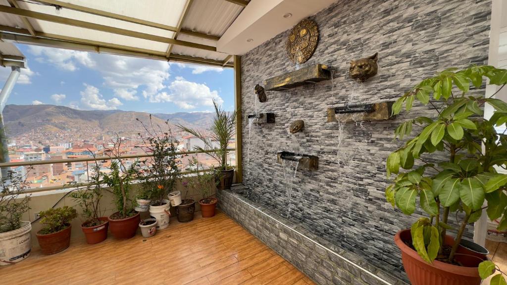 Nespecifikovaný výhled na hory nebo výhled na hory při pohledu z aparthotelu