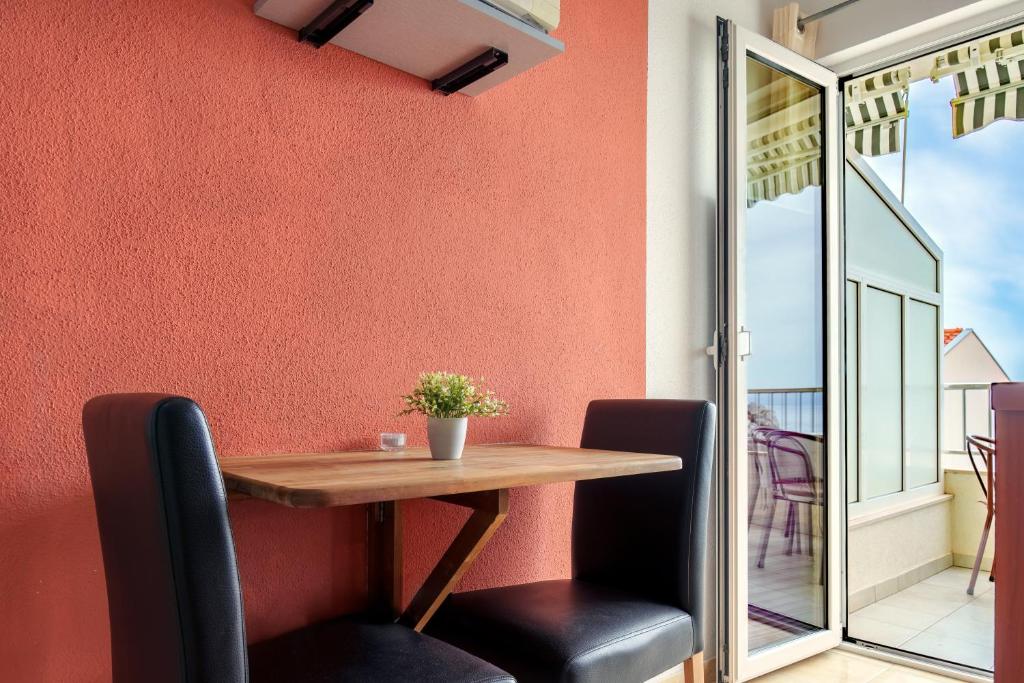 Fotografia z galérie ubytovania Apartment Studio with Sea view for 2-3 people v destinácii Baška Voda