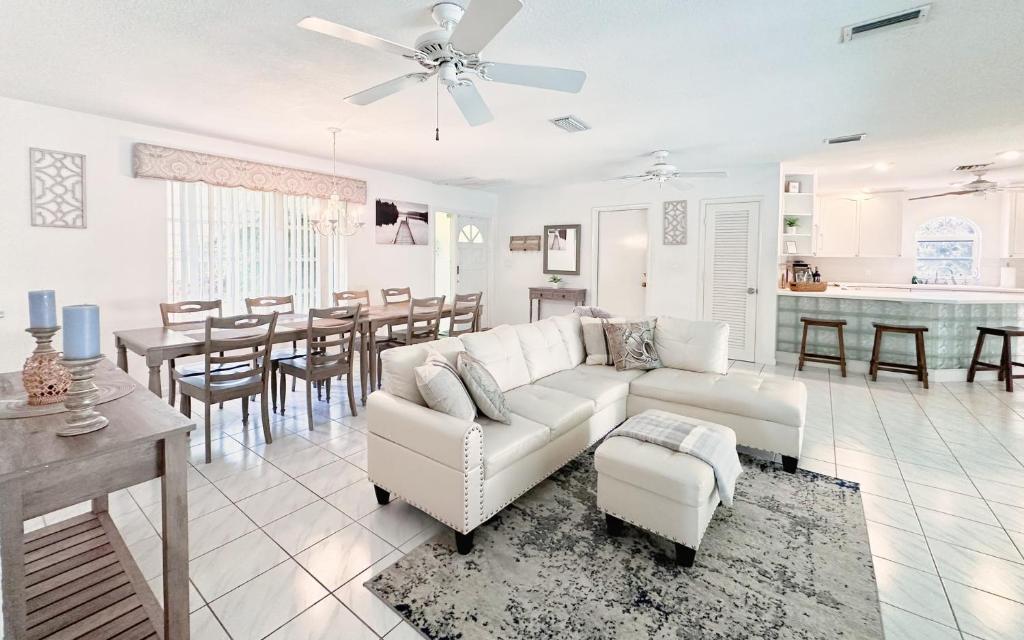 Waterfront Getaway with Pool!, Pompano Beach (updated prices 2024)