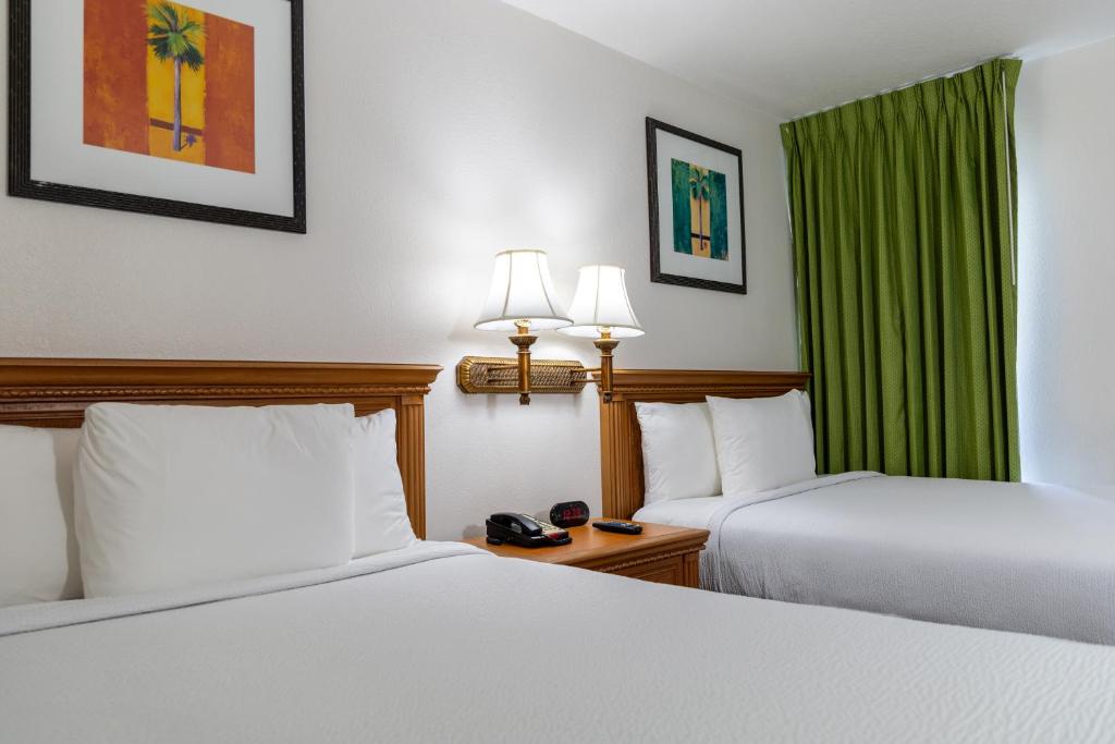 Legacy Vacation Resorts Kissimmee & Orlando - Near Disney - Mini Suite