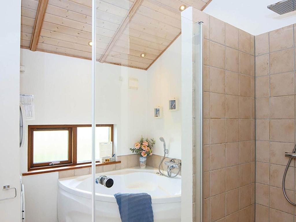 Fotografie z fotogalerie ubytování Three-Bedroom Holiday home in Ulfborg 5 v destinaci Thorsminde