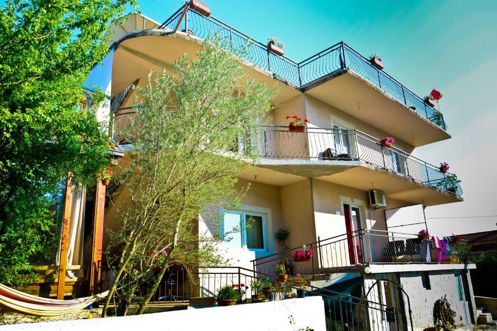 Balcó o terrassa a Hostel Anton