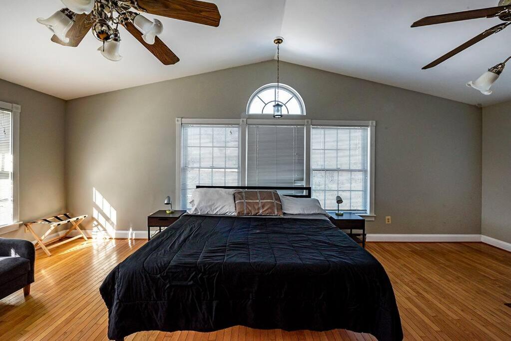 Apartment 5BR Leesburg Home, USA