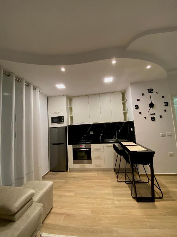 Cozy newly Condo Heart of Tirane - Image 7