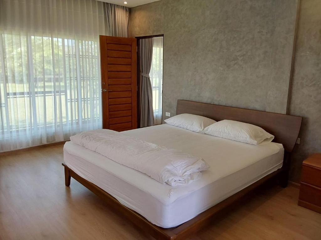 P Villa Homestay - 阳台的王室