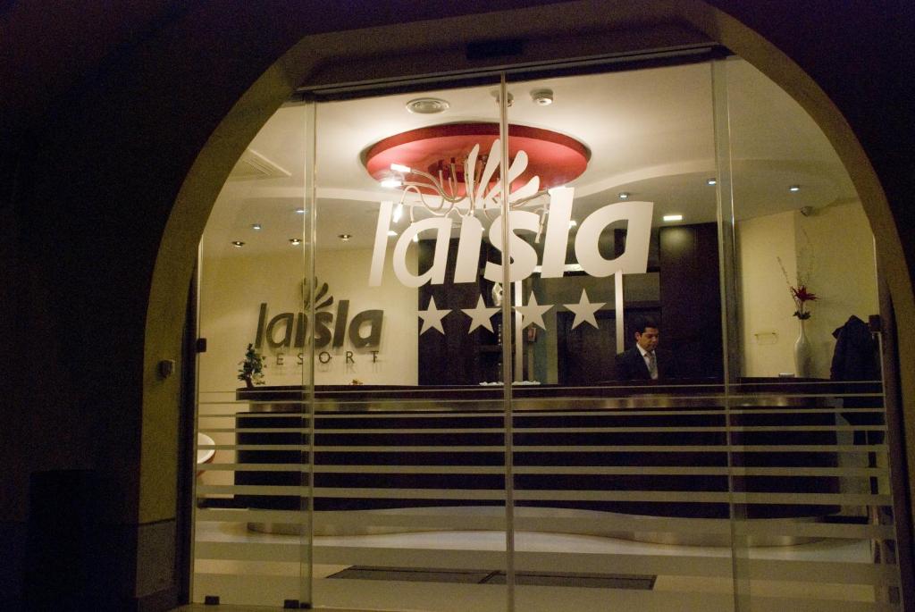 Certifikát, hodnocení, plakát nebo jiný dokument vystavený v ubytování La Isla Resort