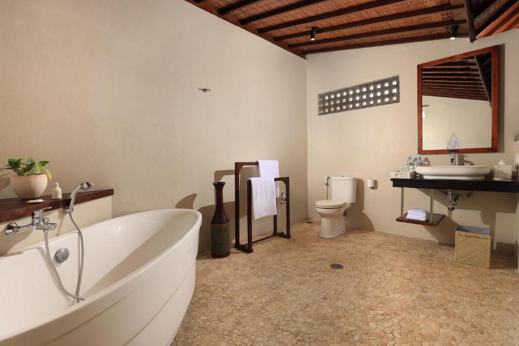 Koupelna v ubytování Amadea Resort & Villas Seminyak Bali