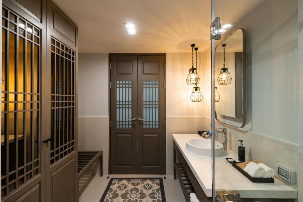 Bella Nara Phuket Naiyang Beach - 7