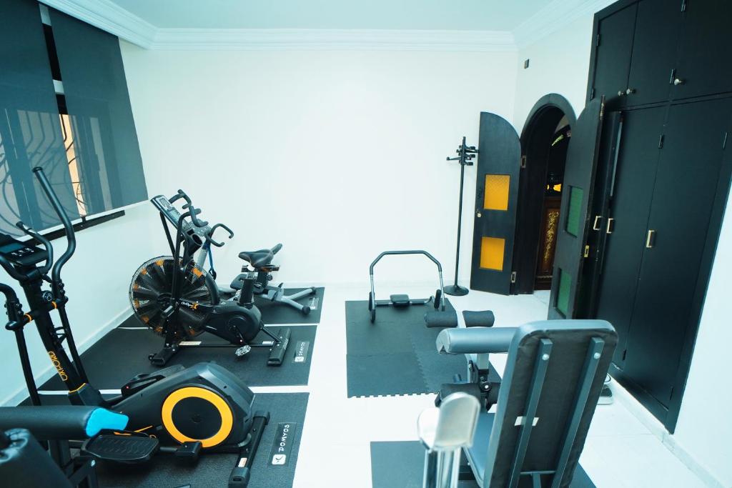 Fitness centrum a/nebo fitness zařízení v ubytování Hôtel Texuda