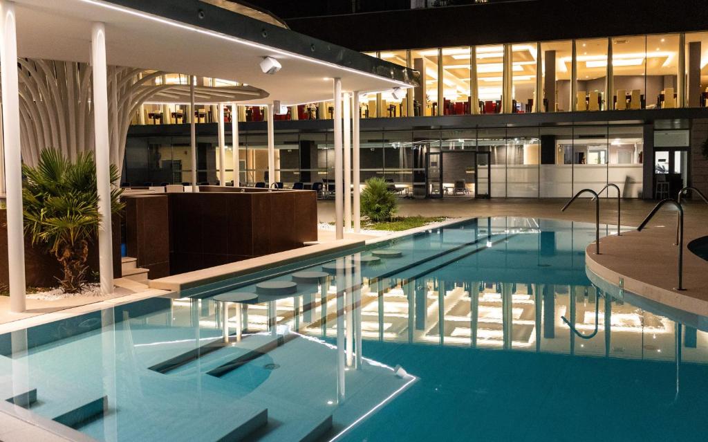 Bazén v ubytovaní Grand Hotel Park alebo v jeho blízkosti