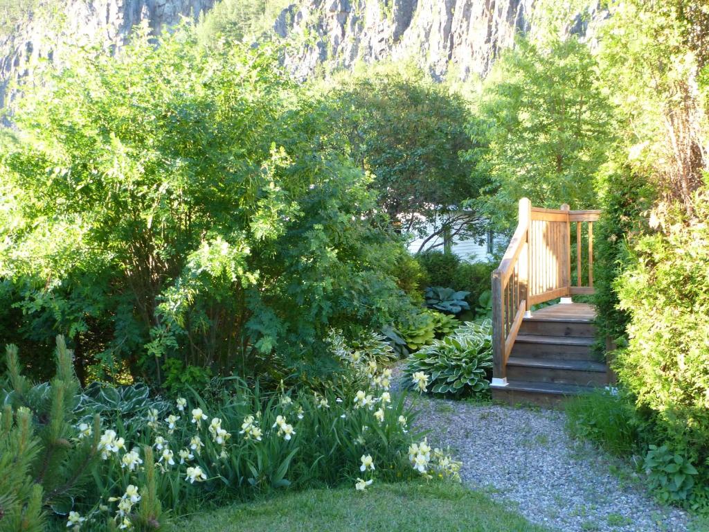 Garður fyrir utan B&B Les Deux Pignons