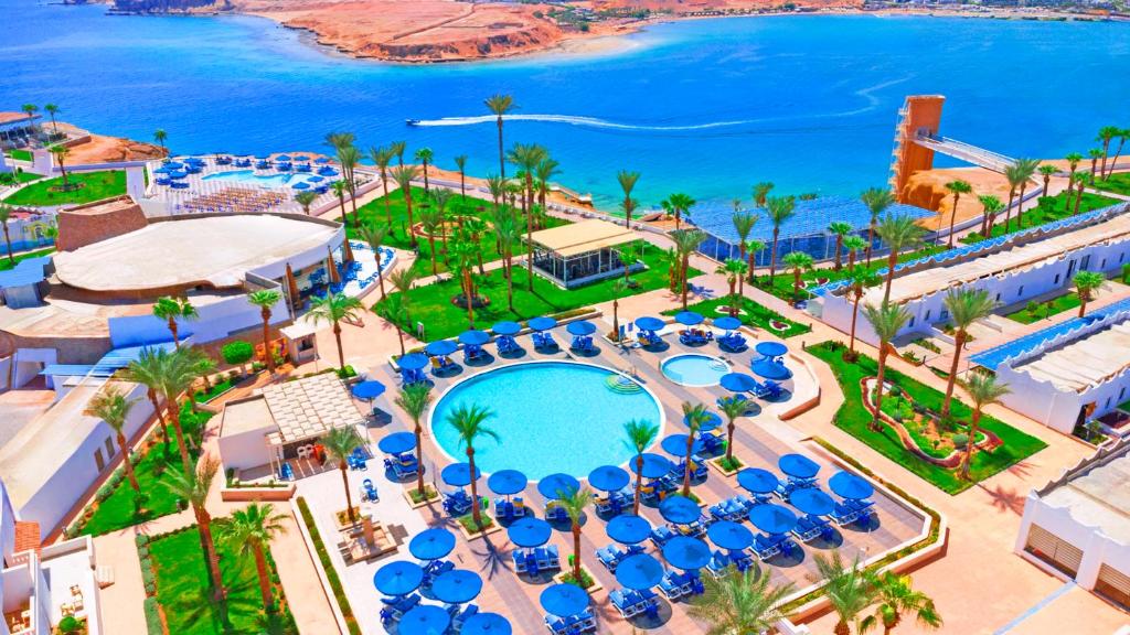 Bazén v ubytování Albatros Sharm Resort - By Pickalbatros nebo v jeho okolí