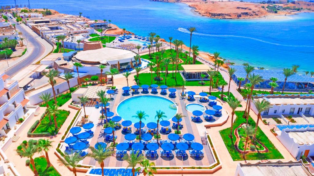 Bazén v ubytování Albatros Sharm Resort - By Pickalbatros nebo v jeho okolí