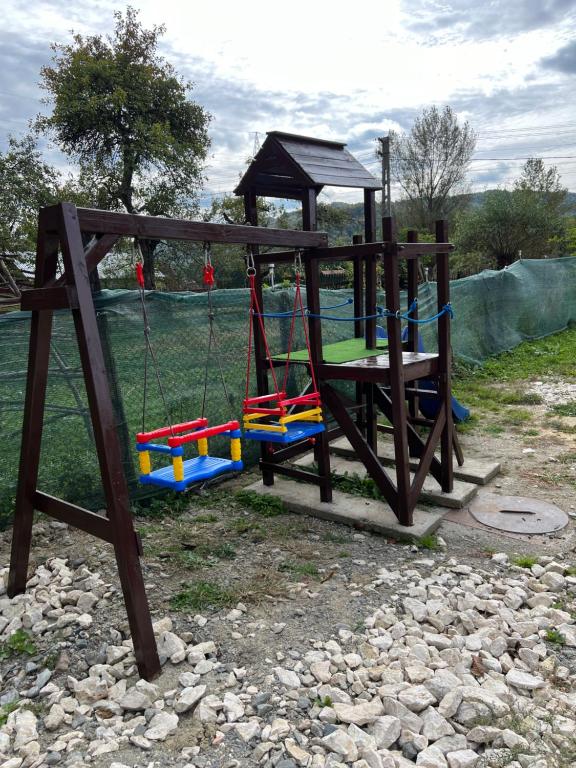 Herní místnost nebo prostor pro děti v ubytování Casa Lupilor Transfăgărășan
