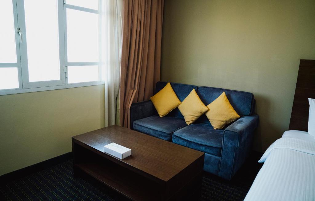 Best Western Premier Muscat - Superior King Room
