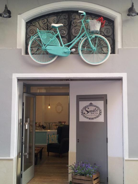 Hotel Smile & Co Hostal Boutique, Alicante – Bijgewerkte ...
