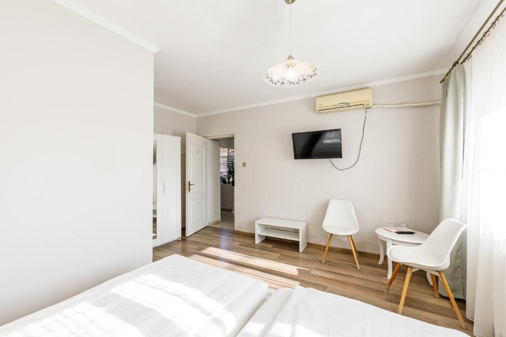 Pensiunea Bella - Double Or Twin Room