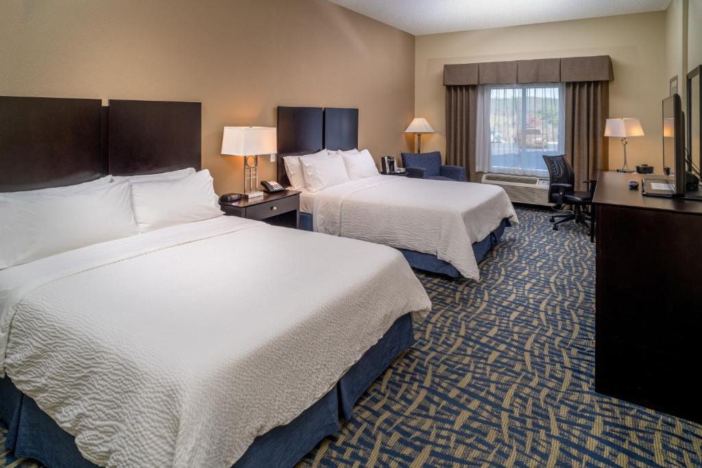 Holiday Inn Express & Suites Lebanon by IHG - Suite Queen Con Dos Camas Queen, Bar Y Sofá Cama