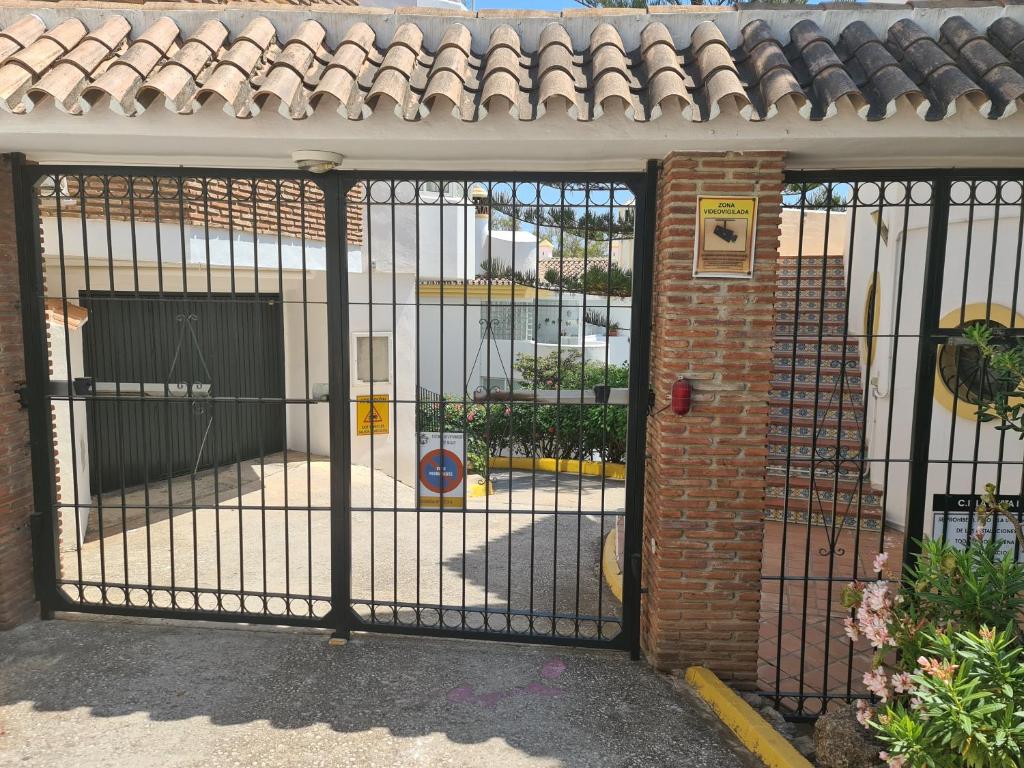 Fotografia z galérie ubytovania Apartment Calahonda Mijas v destinácii Sitio de Calahonda