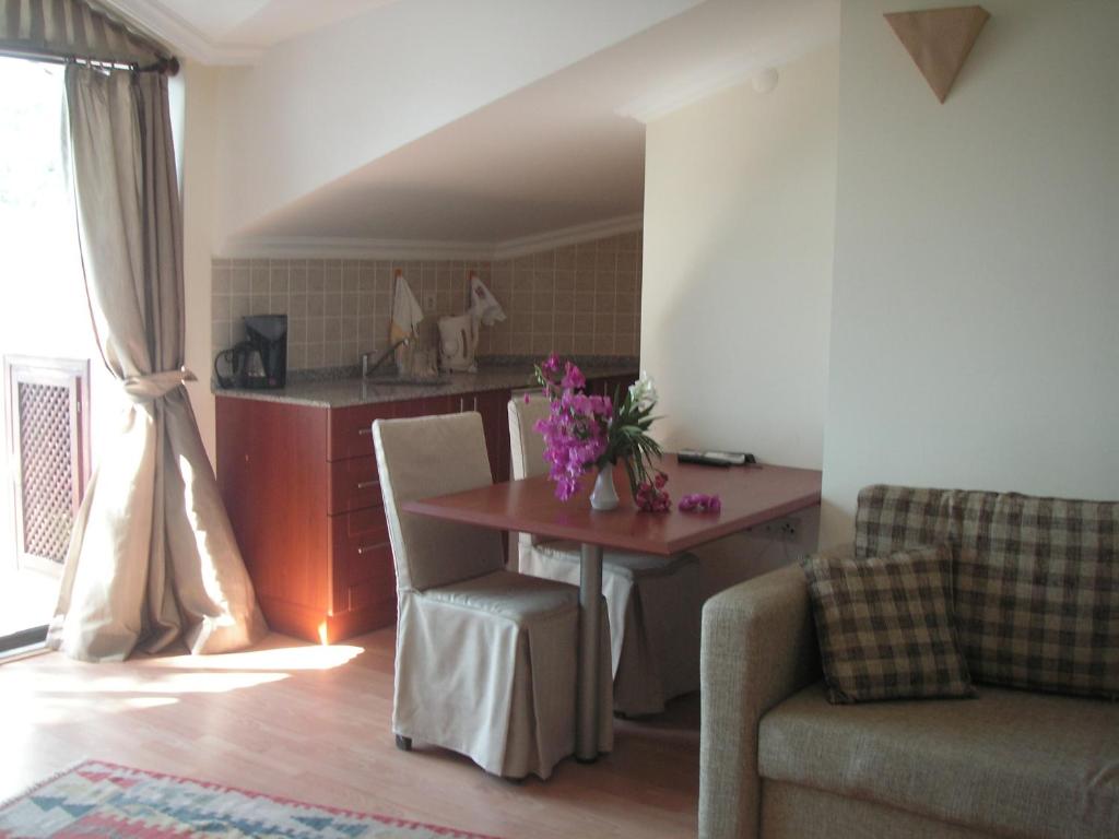 Posezení v ubytování Carikci Hotel