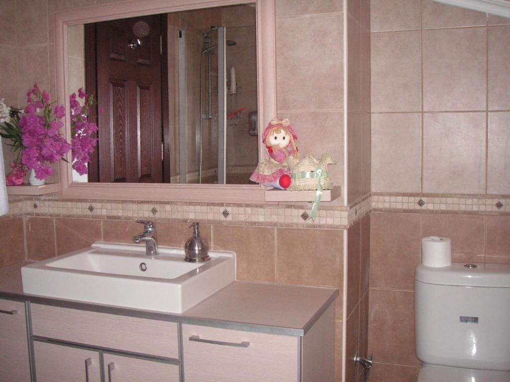 Koupelna v ubytování Carikci Hotel