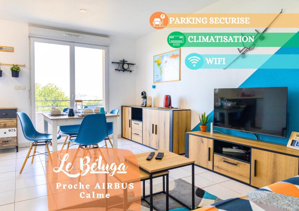 uma sala de estar com uma televisão e uma mesa em Le Beluga – Appartement proche Airbus em Colomiers