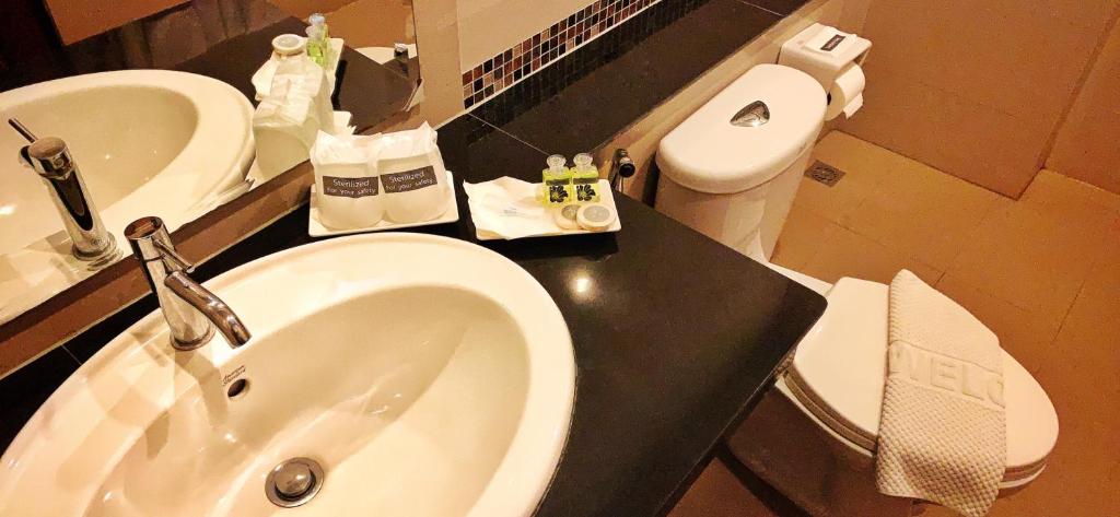 River Hotel Pattani - Standaard Tweepersoonskamer Met 2 Aparte Bedden