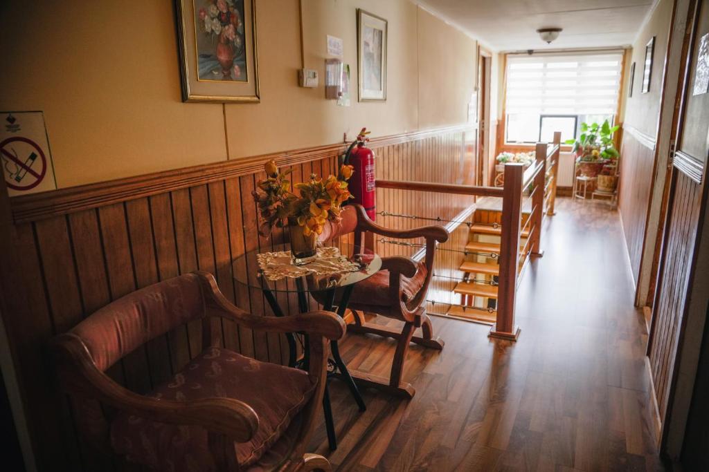 Posezení v ubytování Hostal Hielo Sur