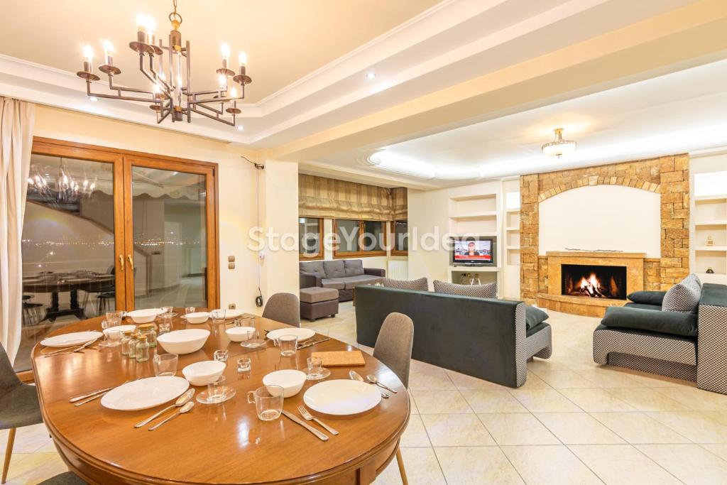 A restaurant or other place to eat at Luxury appartment 10 minutes from Thessaloniki ,for 8-23 people and gatherings