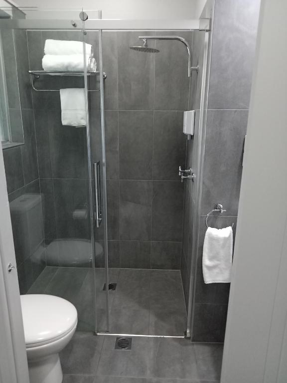 Koupelna v ubytování Solomon Inn Motel Figtree