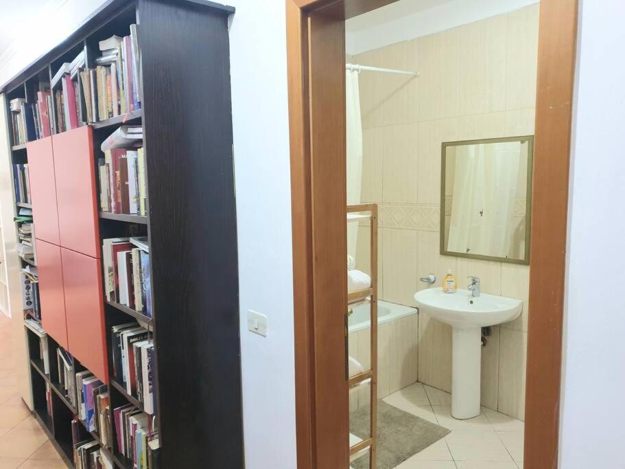 Lovely 2-bedroom rental apartment in Tirana center - Image 3