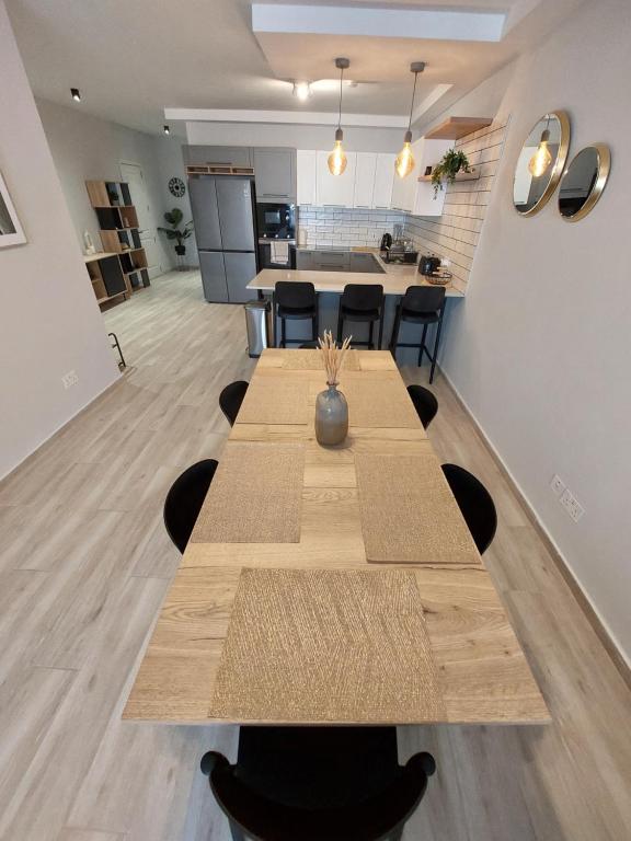 Kuchyň nebo kuchyňský kout v ubytování Serenity Apartment