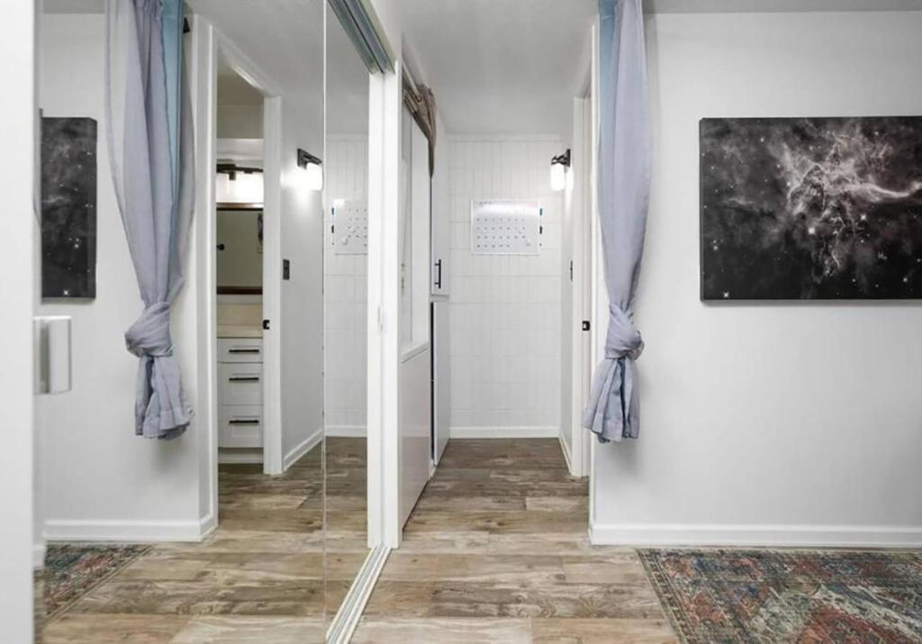 Fotografie z fotogalerie ubytování Stylish Condo Steps to Beach v destinaci Hauula