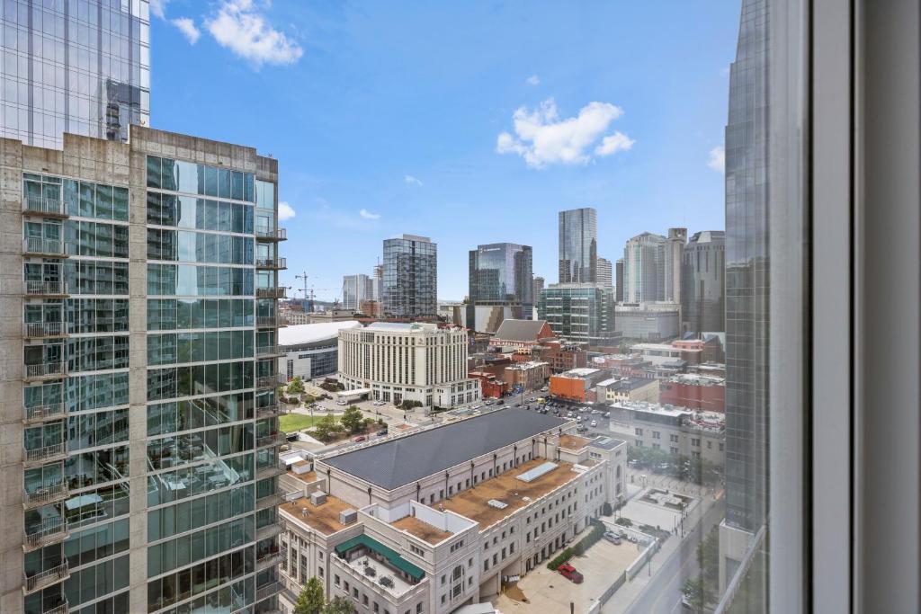 Placemakr Premier SoBro photo